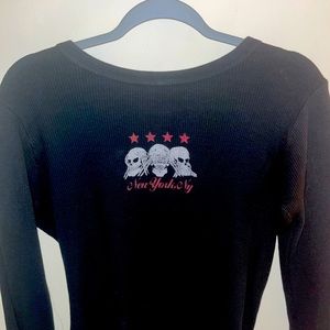 Brandy Melville Black Long Sleeve Three Skulls NYC Shirt 🖤 ☠️ One Size! (EUC)